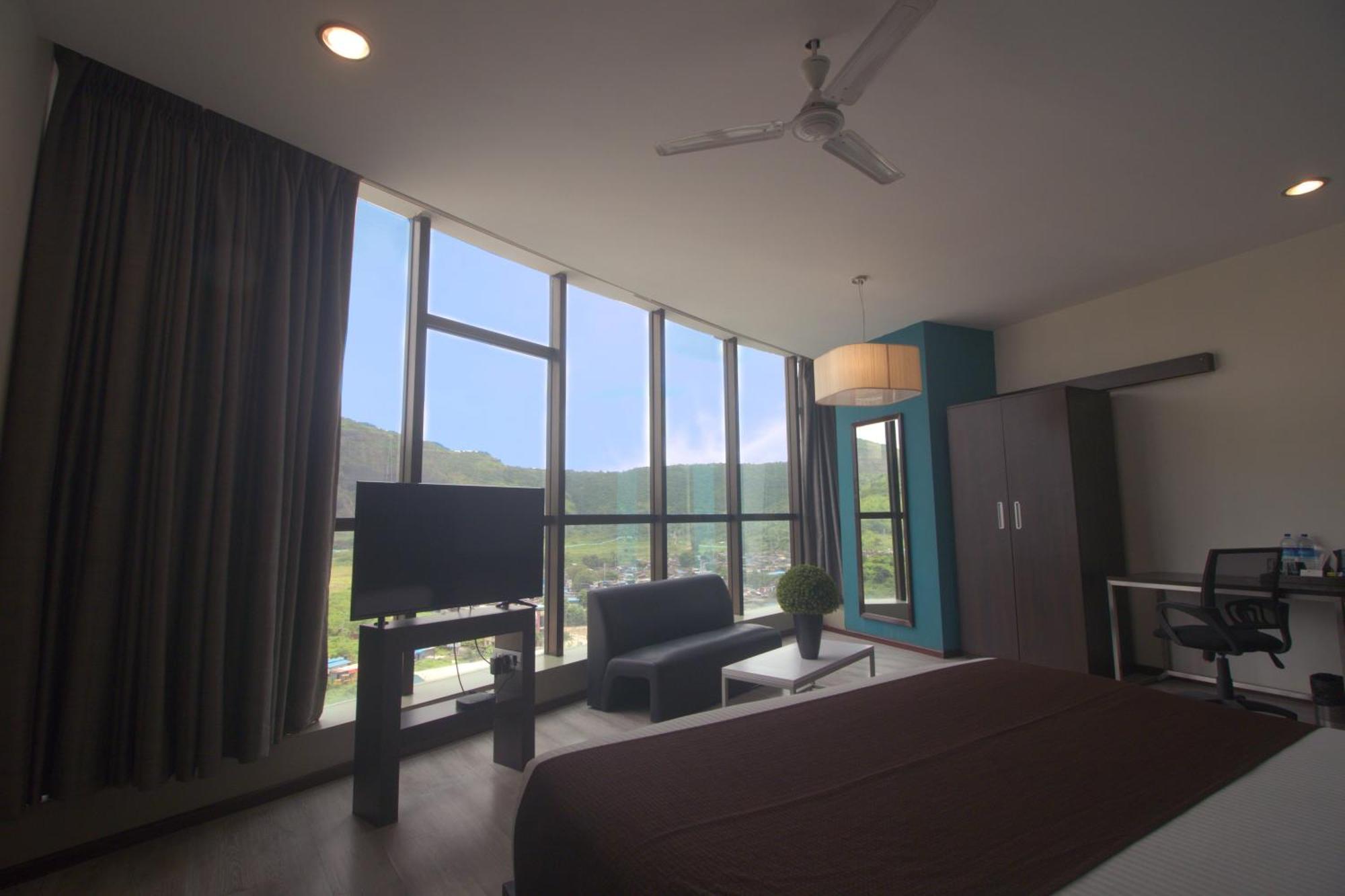 Hotel Mumbai House Airoli, نافي مومباي المظهر الخارجي الصورة